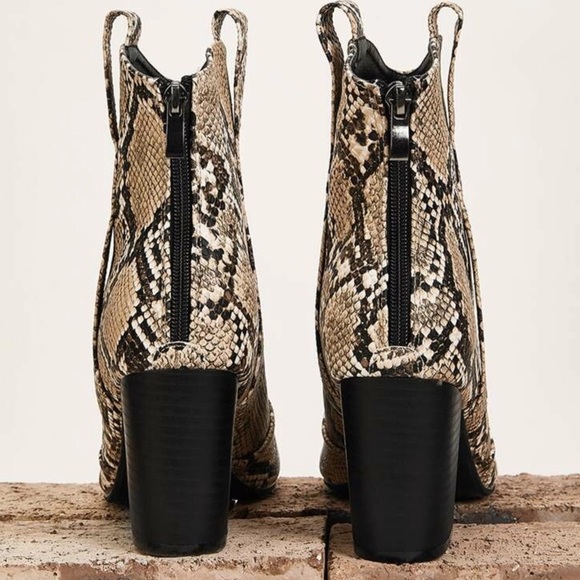Snake print Western Ankle Boot with Chunky Heel - Picture 3 of 4